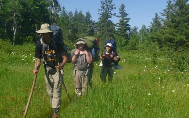 summer backpacking program for teens in the midwest